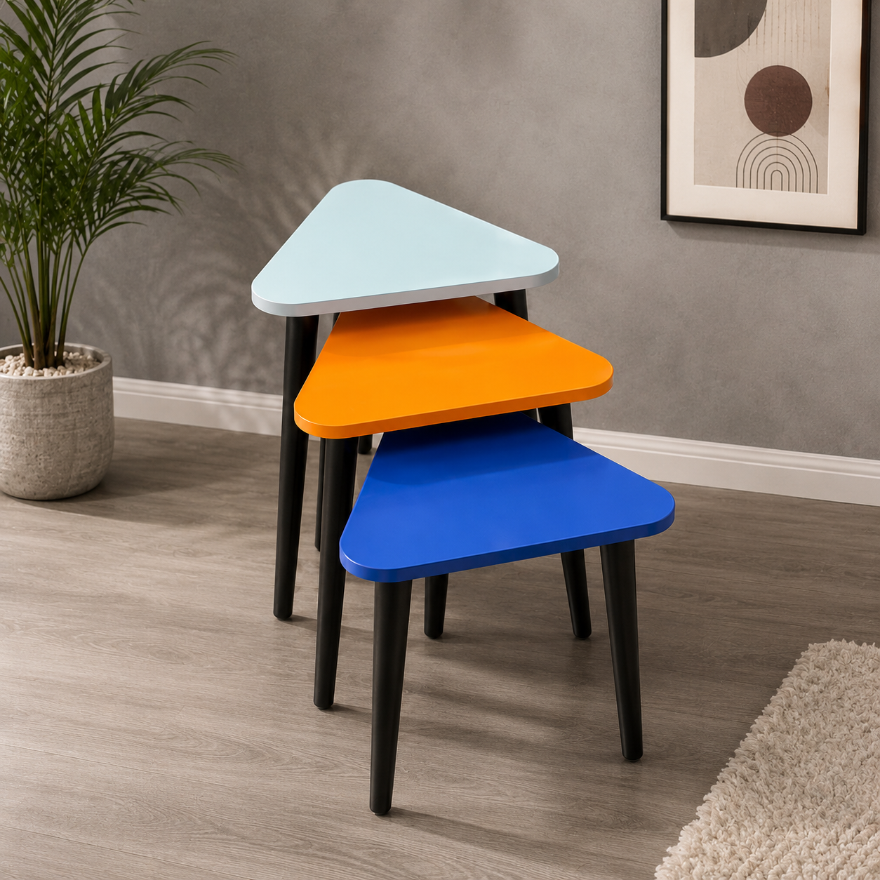 Set of 3 Triangular Wooden Nesting Coffee Tables Bc-15711